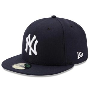 Men’s New York Yankees New Era Navy Game AuthenticCollection On-Field Fitted Hat